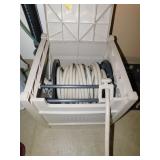 HOSE HOLDER AND HOSE SUNCAST 20" X 20"