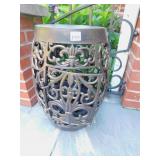 GARDEN SEAT/HOSE HOLDER W/ HOSE 13" D X 20" H