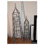PAIR OF METAL LAWN DECORATIONS