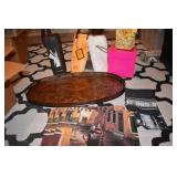 SERVING TRAYS, BBQ TOWELS, FLOWER ARRANGEMENT