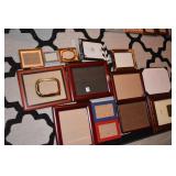 PICTURES FRAMES