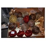 GOLD TRAY WITH COLORFUL ORNAMENTS 19" X 14" TRAY