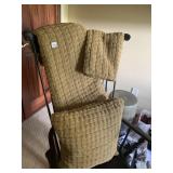 BLANKET AND PILLOW WITH 1 PILLOW COVER