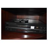 DENON 5 DISC. CD PLAYER MODEL DCM-320