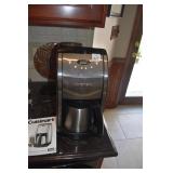CUISINART AUTO BREW & GRIND COFFEE MAKER