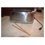 OSTER EXTRA LONG TOASTER