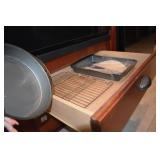 LOODGE CAST IRON SKILLET 10 1/4", BAKING PANS, ETC