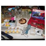 VINTAGE MILK JUGS INC. ISALY