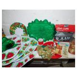 PLASTIC CHRISTMAS PLATTERS, LIGHT CLIPS, ETC.