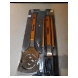 STEELER GRILLING BARBIQUE SET, NEW