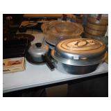 ROASTING PANS, DISPOSABLE SERVING TRAYS, BAKING