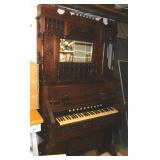 PUMP ORGAN, CHICAGO COTTAGE ORGAN CO.