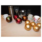 MUGS CHRISTMAS BALLS, ETC