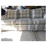 LIVINGSTON FURNITURE SOFA, GREEN PLAD WITH ARM