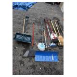 GROUP TOOL INCL. SHOVELS