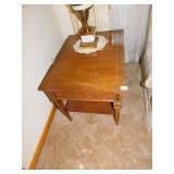 END STANDS 22.5"H X 22"W X 30"D