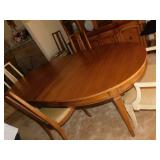 DREXEL WOODEN TABLE WITH 3 LEAVES DREXEL AND 6