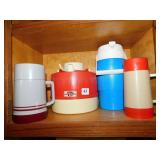 4 VINTAGE THERMOS