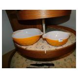 VINTAGE ORANGE PYREX BOWLS - 2 - DAISYS