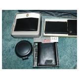 DICKIES WALLET, FOSSIL WALLET AND DESK CLOCK