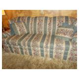 KING HICKORY COTTON AND FELT COUCH 36H 36D 82.5W
