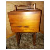 SET OF WOODEN FOLDING TRAYS