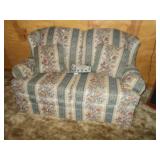 KING HICKORY COTTON AND FELT LOVE SEAT 36H 36D