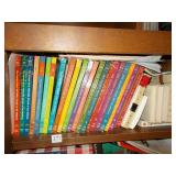 GROUPS OF ENCYCLOPEDIAS AND THE GREAT IDEAS