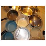 VARIOUS POTS WITH AND WITHOUT LIDS