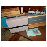 BELL & HOWELL INDOOR MOVIE LIGHT AND MOVIE