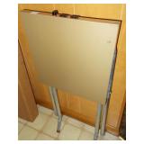 FOLD UP POWERED TRAY