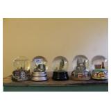 5 SNOW GLOBES: NEW YORK CITY, ST. LOUIS, ETC.