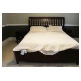 KING SIZE SLAT HEADBOARD SLEIGH BED WITH PILLOW