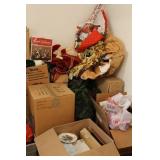 GROUPING: CHRISTMAS AND HOLIDAY DECORATIONS