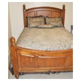 FULL SIZE BED WITH BEDDING - PINE - ACORN STYLE
