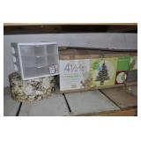 GROUPING: CHRISTMAS TREE, HAT BOX, STORAGE BOX