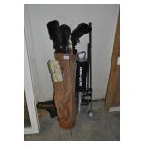 GOLF BAG WITH CLUBS - WILSON AND BALL BAG