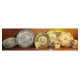 GROUPING: STONEWARE DINNERWARE - 8 PCS