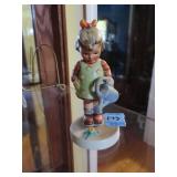 4" HUMMEL "LITTLE GARDENER" FIGURINE