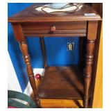 1 DRAWER MAHONGANY NIGHT STAND 16" X 16" X 29"