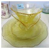 4 YELLOW DEPRESSION GLASS SERVING PIECES