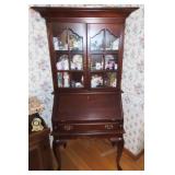 QUEEN ANNE MAHOGANY DROP FRONT DESK WITH