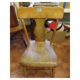 ANTIQUE SOLID PLANK SEAT SIDE CHAIR