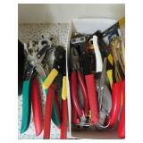 GROUPING: TOOLS - LEATHER PUNCH, WIRE STRIPPERS,