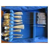 51 PC. SET OF LUNT STERLING SILVER FLATWARE