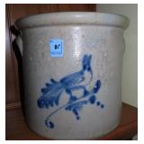 9 1/4" CROCK WITH BIRD DECORATION IN BLUE