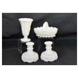 FOUR PIECES PANELED GRAPE