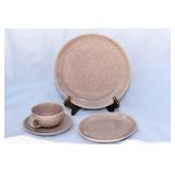 CALIFORNIA LIVING DINNERWARE