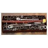 TOOL TRAY W/ 2 RATCHETS & SOCKETS