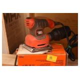 BLACK&DECKER SANDER